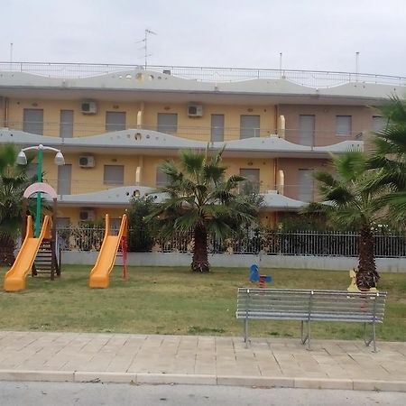 Residence Albadorata Campomarino Eksteriør billede