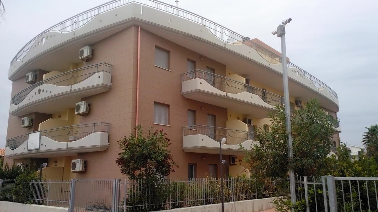 Residence Albadorata Campomarino Eksteriør billede