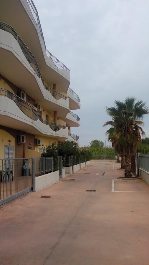 Residence Albadorata Campomarino Eksteriør billede