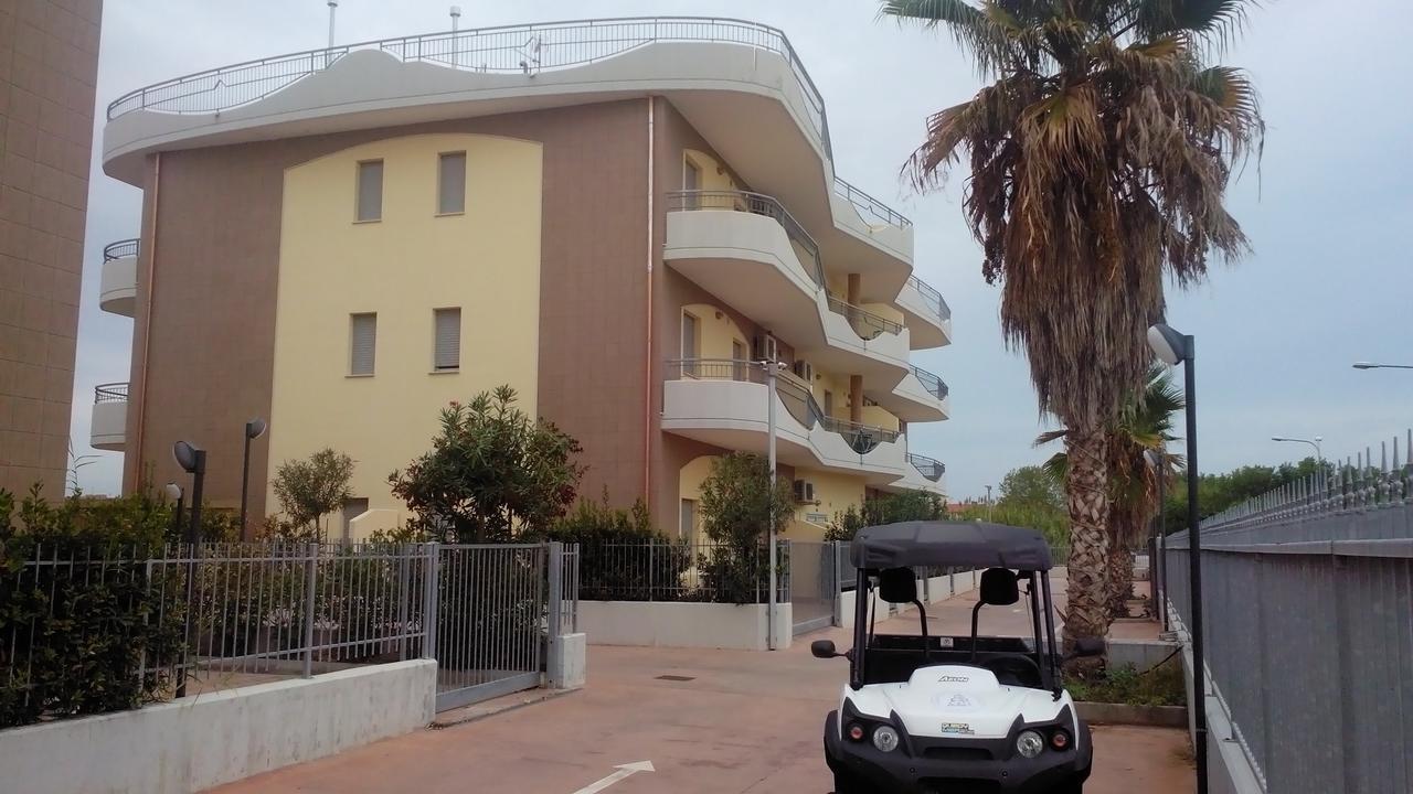 Residence Albadorata Campomarino Eksteriør billede